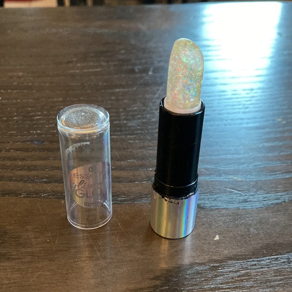 NWOT Color changing lipstick - Picture 2 of 2